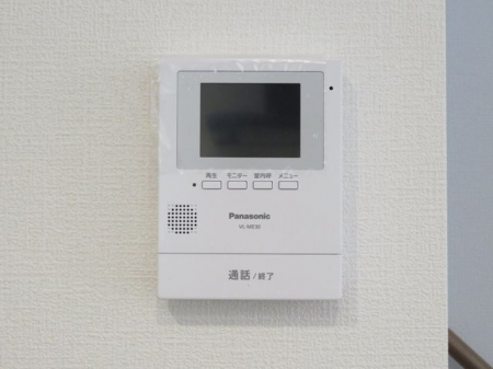 ���̑����ρ@�n�b�L���Ɖf�郂�j�^�[�t���ŗ��K�҂����O�Ɋm�F�ł��܂���