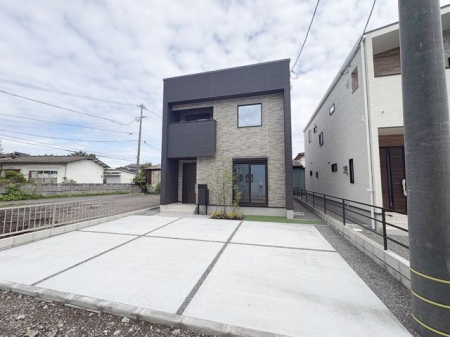 �@�����ԃX�y�[�X������3��\�B���Ԃ̏o��������X���[�Y�ł���