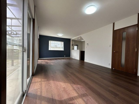 ���r���O�@�����r���O��