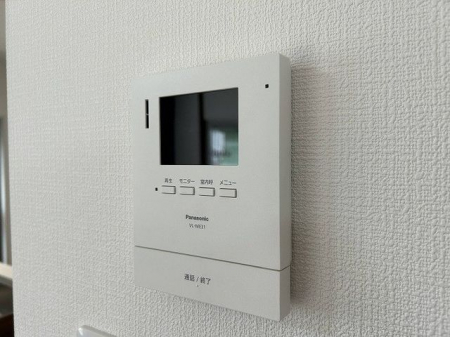 ���̑����ρ@�n�b�L���Ɖf�郂�j�^�[�t���ŗ��K�҂����O�Ɋm�F�ł��܂���