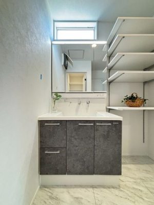 ���ʑ�E���ʏ��@�֗��ȎO�ʋ��d�l�����₨�o�|���O�̐g�����Ȃ݃`�F�b�N���y�ɏo���܂��ˁ�