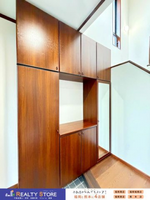 ���ց@�y�V���[�Y�{�b�N�X�z�V��܂ł���傫�ȃV���[�Y�{�b�N�X�􂽂�������[�o���Č��փX�b�L���Еt���܂���