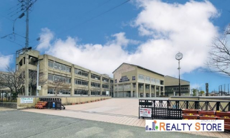 ���ӊ��@�É�s�����̗����w�Z �k��4���B 280m