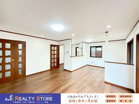 ���r���O�@�y���r���O�z�L�b�`�����烊�r���O�S�̂����n���܂��􂨎q�l�̗l�q�����Ȃ���Ǝ����ł��܂��ˁ�