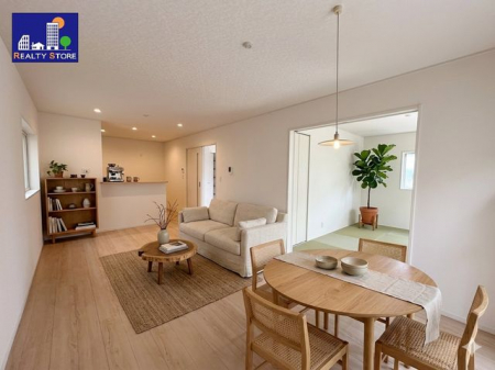 ���r���O�@���d�l���Ƌ�E�C���e���A��CG���H�������̂ł��B