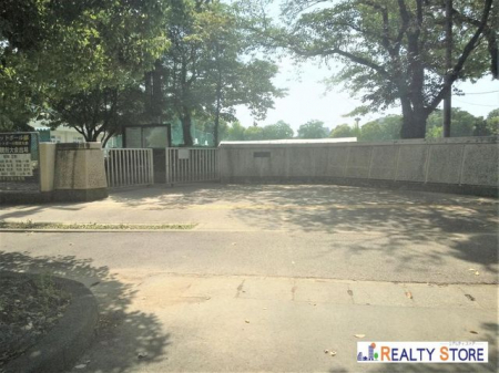 ���ӊ��@�F�{�s���������w�Z �k��4���B 320m