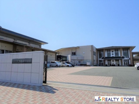 ���ӊ��@�F�{�s���͍������w�Z �k��17���B 1300m