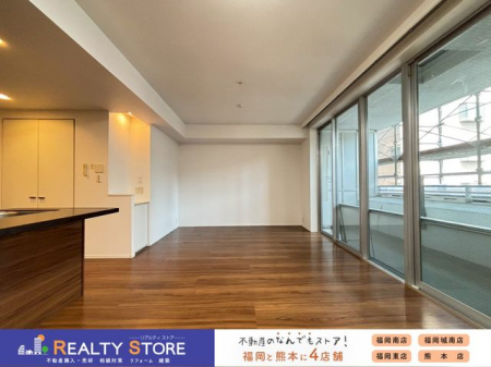 ���r���O�@�V�����ŉƋ��C���e���A�I�т��y���݂̈�ł���