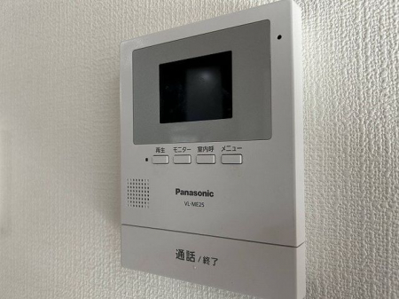 ���̑����ρ@�n�b�L���Ɖf�郂�j�^�[�t���ŗ��K�҂����O�Ɋm�F�ł��܂���