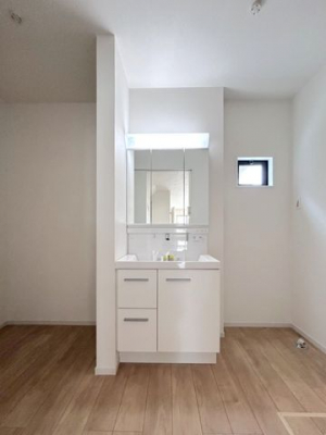 ���ʑ�E���ʏ��@�����ʒE�ߎ�����Ƃ�̂���L���̐��ʒE�ߎ������ʑ�͎g������̗ǂ��O�ʋ��d�l�􋾗��ɂ����[�X�y�[�X�������芮����