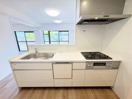 �L�b�`���@���[�X�y�[�X�������Ղ�Œ��������H�퓙���X�b�L�����[�\�ł���