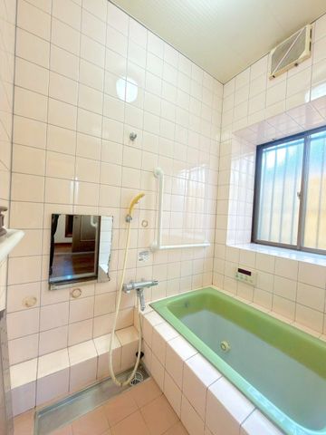 �����������s����y��4���ڂ̒��È�ˌ��Ă̗���