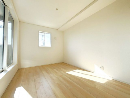 ̑ρ@6.5m2ʍ̌oRj[ɖʂ邢