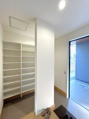 ց@V[Y{bNX߂̂ł֗ȉItU炩肪ȌւXbLЕt܂