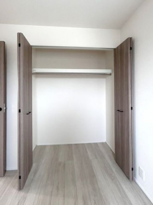 ���[�@���N���[�[�b�g4.5���m���j���S�����[������