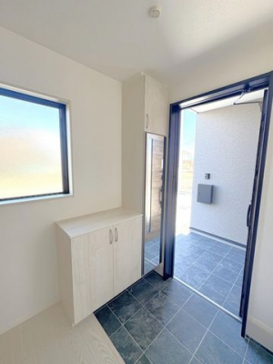 ց@V[Y{bNXI̕tV[Y{bNXtHgt[₨ԂĂȌփXy[XɁ