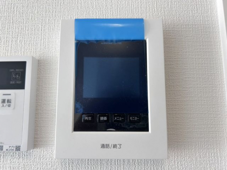 ���̑����ρ@���s�u���j�^�[�t�C���^�[�z�����K��҂��摜�Ɖ����Ŋm�F�ł���A�h�Ɛ��ɗD�ꂽ���S�̃V�X�e����X�b�L���Ƃ����f�U�C���ŁA�ȒP�ɑ��삵�Ă��������܂���