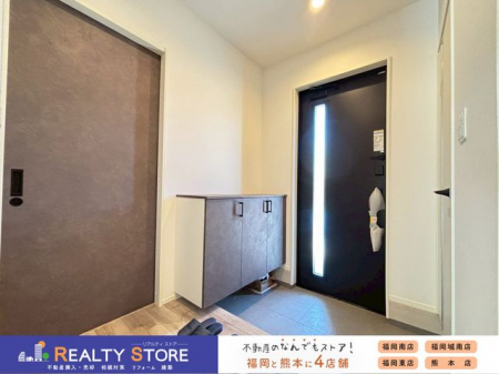 ց@V[Y{bNXIɂ̓tHgt[₨Ԃ̂fGł