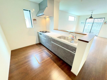 Lb`@ΖʎłƑƂ̃R~jP[V₷VXeLb`ƃXy[XVNLXōƌAbv܂