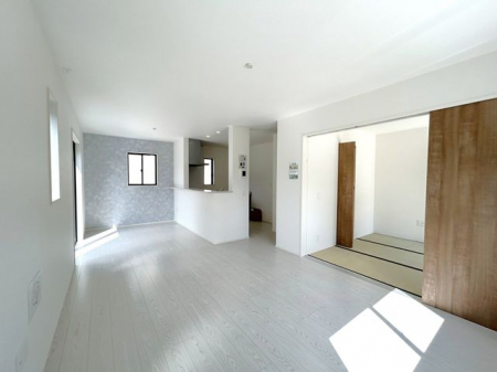 rO@rOiŐ̂zCg̏Ƌ⏬āA͋̕Cς邱Ƃł܂