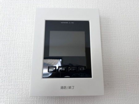 ���̑����ρ@���s�u���j�^�[�t�C���^�[�z�����K��҂��摜�Ɖ����Ŋm�F�ł���A�h�Ɛ��ɗD�ꂽ���S�̃V�X�e����X�b�L���Ƃ����f�U�C���ŁA�ȒP�ɑ��삵�Ă��������܂���