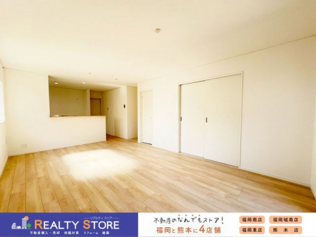 rO@18.5̂Ƃԁi`J[̃t[O𖾂邭oĂ܂