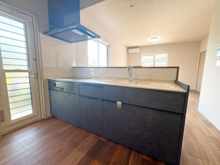 Lb`@Lb`lCIHRɐH@A[Apg[ȂǎwɊݔĂ܂