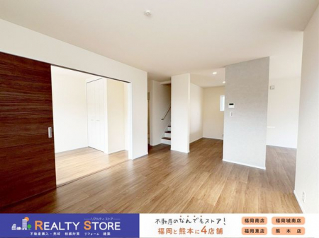 ���r���O�@�����r���O��