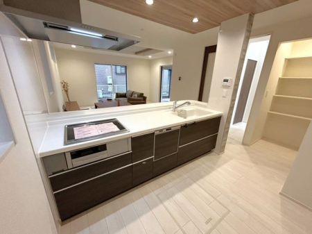 Lb`@Lb`lCIHRɐH@A[Apg[ȂǎwɊݔĂ܂