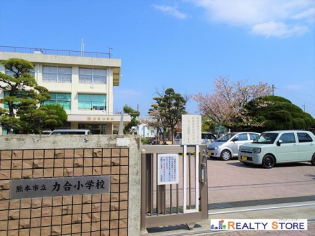 ���ӊ��@�F�{�s���͍����w�Z �k��10���B 800m