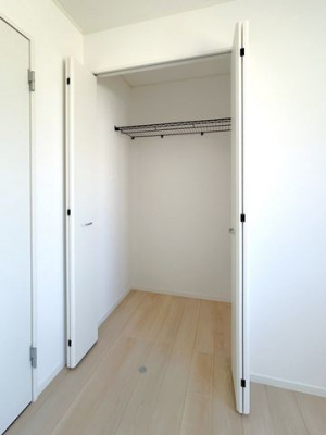 ���[�@���N���[�[�b�g(�E��4.5���m��)���S�����[������