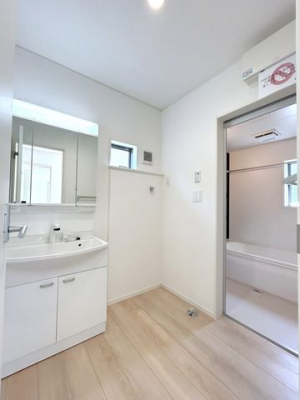 ���ʑ�E���ʏ��@�����ʒE�ߎ�����Ƃ�̂���L���̐��ʒE�ߎ������ʑ�͎g������̗ǂ��O�ʋ��d�l�􋾗��ɂ����[�X�y�[�X�������芮����