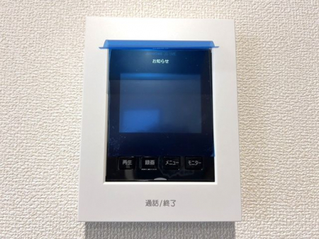 ���̑����ρ@���s�u���j�^�[�t�C���^�[�z�����K��҂��摜�Ɖ����Ŋm�F�ł���A�h�Ɛ��ɗD�ꂽ���S�̃V�X�e����X�b�L���Ƃ����f�U�C���ŁA�ȒP�ɑ��삵�Ă��������܂���