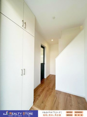 ���ց@�y�V���[�Y�{�b�N�X�z�V��܂ł���傫�ȃV���[�Y�{�b�N�X�􂽂�������[�o���Č��փX�b�L���Еt���܂���