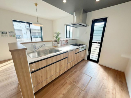 �L�b�`���@�y�V�X�e���L�b�`���z�H��@�t���̃V�X�e���L�b�`����L���V���N�ƍ�Ƒ�ł������O������K�ł���