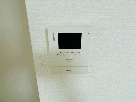 ���̑����ρ@�n�b�L���Ɖf�郂�j�^�[�t���ŗ��K�҂����O�Ɋm�F�ł��܂���