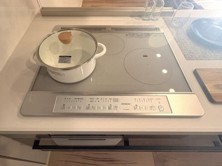 ���̑����ρ@��IH�N�b�L���O�q�[�^�[���������ڂ�̂��|�������������ȒP���Y��ȃL�b�`����ۂĂ�IH�N�b�L���O�q�[�^�[��΂��g��Ȃ��̂ŉΎ��̐S�z������܂���