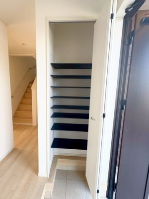 ���ց@���V���[�Y�{�b�N�X���������߂̂ł���֗��ȉ��I�t����U�炩�肪���Ȍ��ւ��X�b�L���Еt���܂���