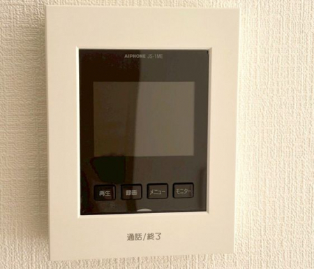 ���̑����ρ@���s�u���j�^�[�t�C���^�[�z�����K��҂��摜�Ɖ����Ŋm�F�ł���A�h�Ɛ��ɗD�ꂽ���S�̃V�X�e����X�b�L���Ƃ����f�U�C���ŁA�ȒP�ɑ��삵�Ă��������܂���