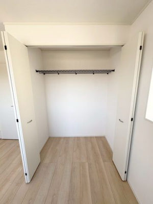 ���[�@���N���[�[�b�g�i�k��6���m���j���I�����Ă���̂ŃX�y�[�X�𖳑ʂɂ��邱�ƂȂ������Ղ���[���������܂���