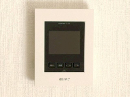 ���̑����ρ@���s�u���j�^�[�t�C���^�[�z�����K��҂��摜�Ɖ����Ŋm�F�ł���A�h�Ɛ��ɗD�ꂽ���S�̃V�X�e����X�b�L���Ƃ����f�U�C���ŁA�ȒP�ɑ��삵�Ă��������܂���