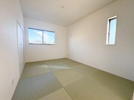 ���̑����ρ@���a�������r���O�ɖʂ����ق��ƈ��炮�a�̋�ԁ􂨎q�l�̎����V�я�◈�q���ɏd�󂷂�ꕔ���ł���