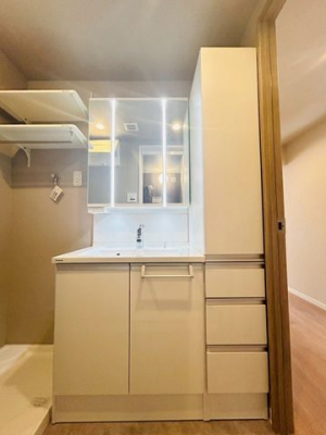 ���ʑ�E���ʏ��@�����ʉ��ϑ䁙�O�ʋ��h���b�T�[�^�C�v�􋾗��ɂ͕֗��Ȏ��[�X�y�[�X��