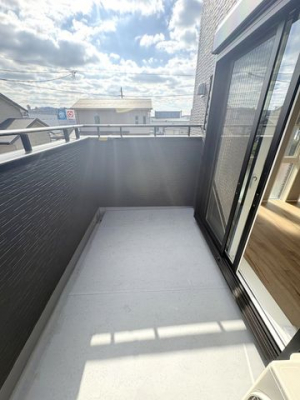 �o���R�j�[�@���o���R�j�[�������̂��鍘�ǂȂ̂ŊO����̎�����h���A�v���C�x�[�g������܂�(^^��