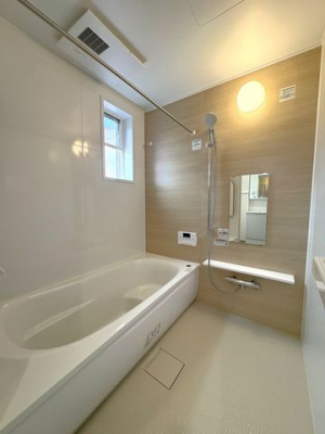 �����@��������1�؃^�C�v�̃��j�b�g�o�X������L�΂��Ă������Ƃ����������܂������̔��������Ԃł���