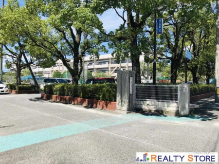 ���ӊ��@�u�ƒ����u�Ɠ����w�Z �k��3���B 200m