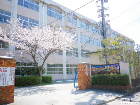 ���ӊ��@�����s���ޑ����w�Z �k��18���B 1400m