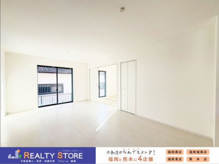 ���r���O�@2�ʍ̌��̃��r���O���z������E�ʕ��Ƃ��ɗǍD�ł���