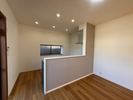 ���r���O�@�����r���O��