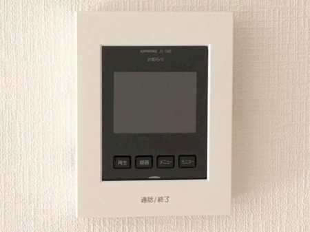 ���̑����ρ@���s�u���j�^�[�t�C���^�[�z�����K��҂��摜�Ɖ����Ŋm�F�ł���A�h�Ɛ��ɗD�ꂽ���S�̃V�X�e����X�b�L���Ƃ����f�U�C���ŁA�ȒP�ɑ��삵�Ă��������܂���